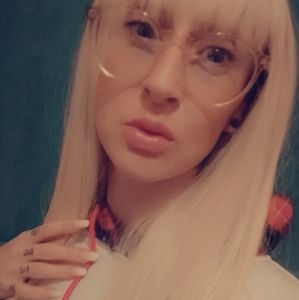 Meet your Posher, Cierra